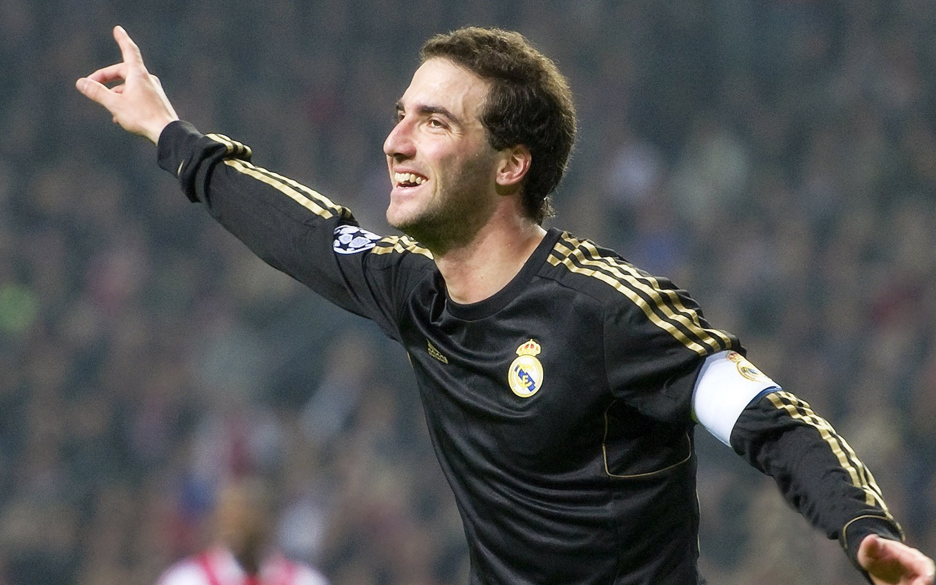 体育明星参与数字火炬传递活动掀起讨论热潮